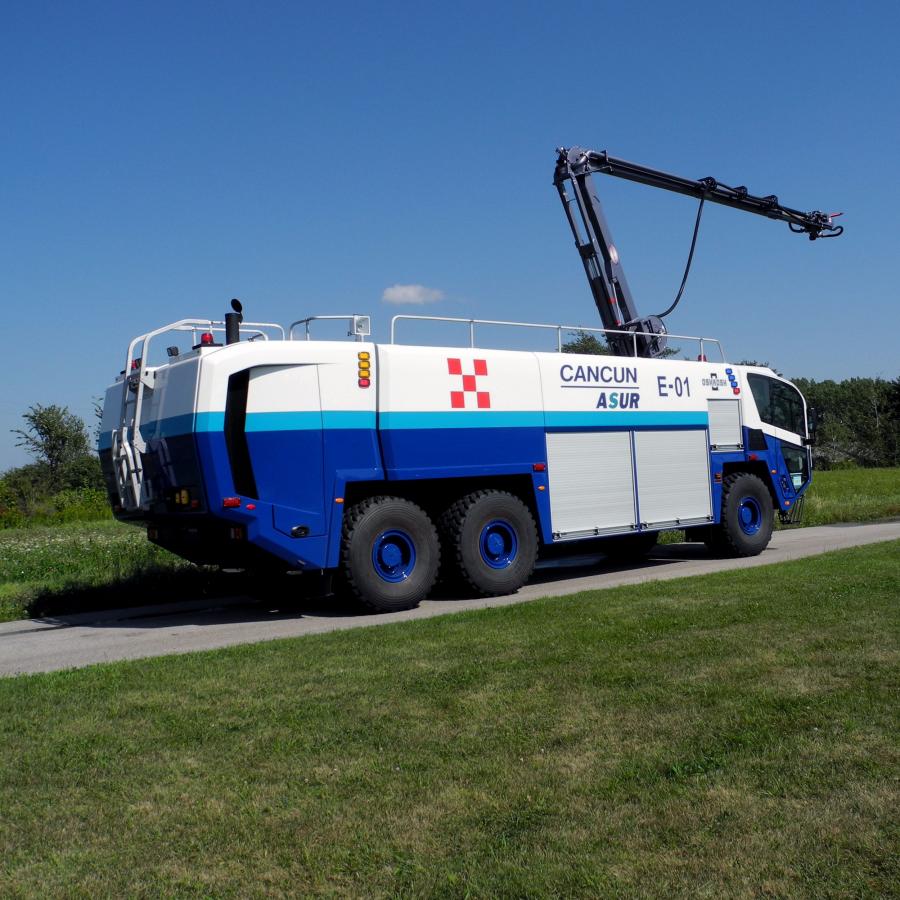  Oshkosh Striker 3000 2010 года  (фото 10 из 12)